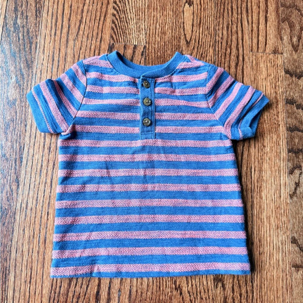 Set of 2 Old Navy Striped Boy T-shirts - Size 12 -18 months - Picture 2 of 6
